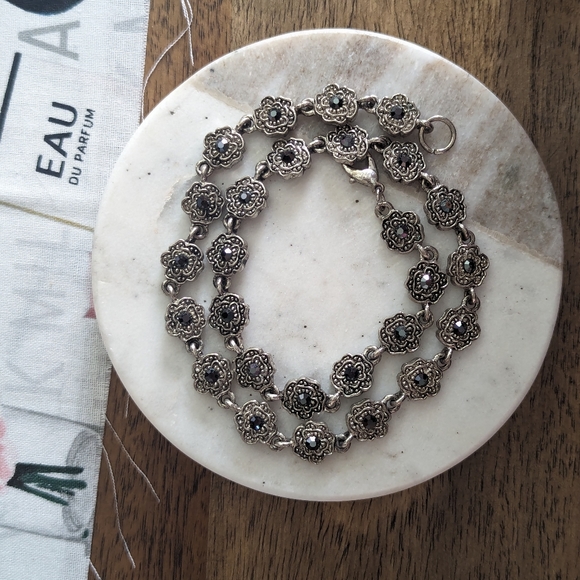 Necklace - Picture 2 of 3